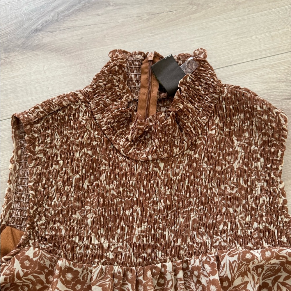 Dress - Picture 2 of 3